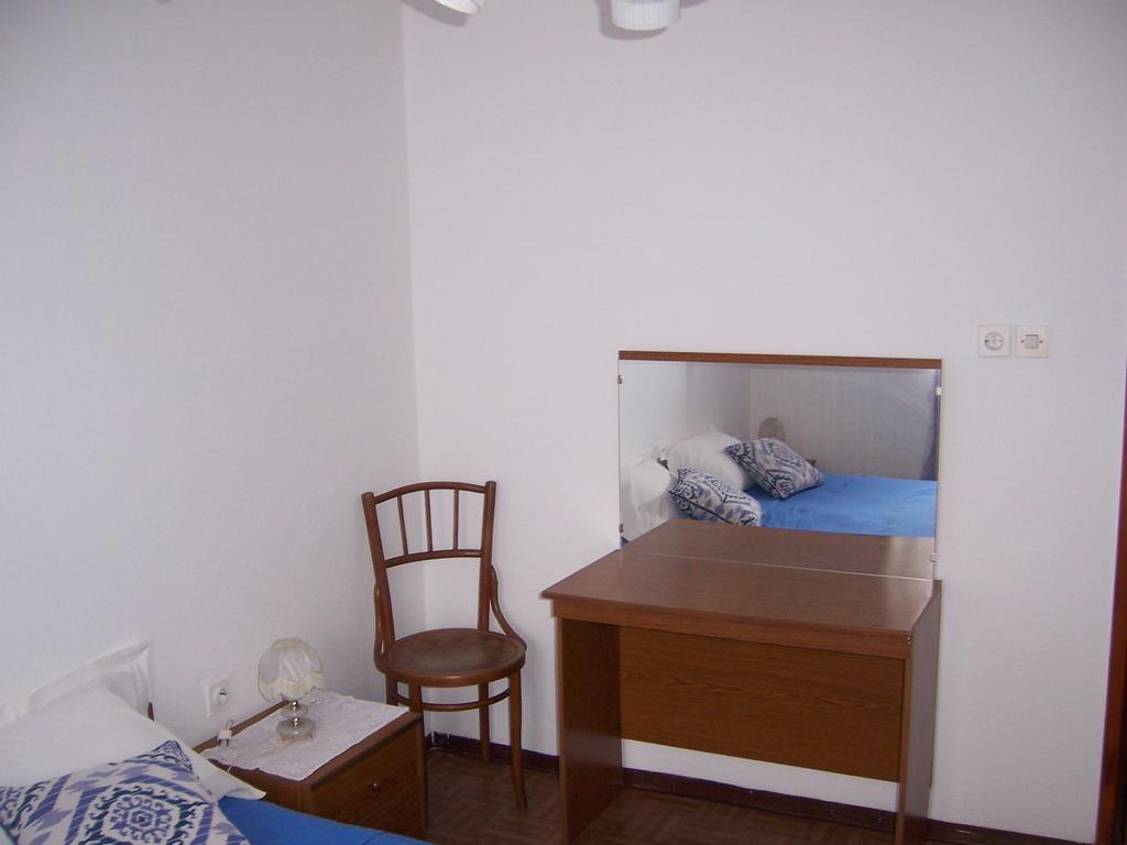 Apartment Dinka Kornić Oda fotoğraf